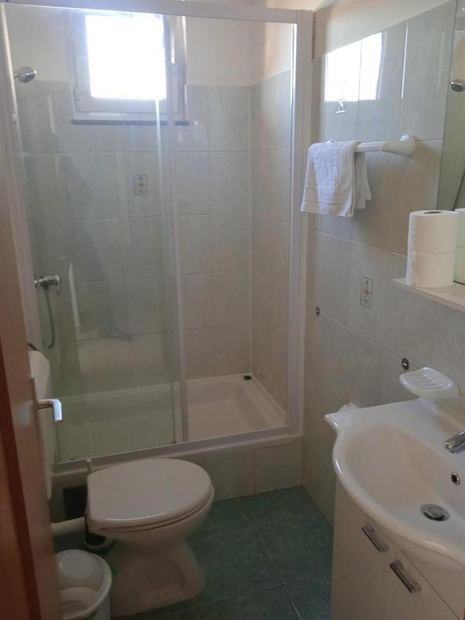 שיבניק Apartment Luka With Balcony, Sea View And Free Parking מראה חיצוני תמונה